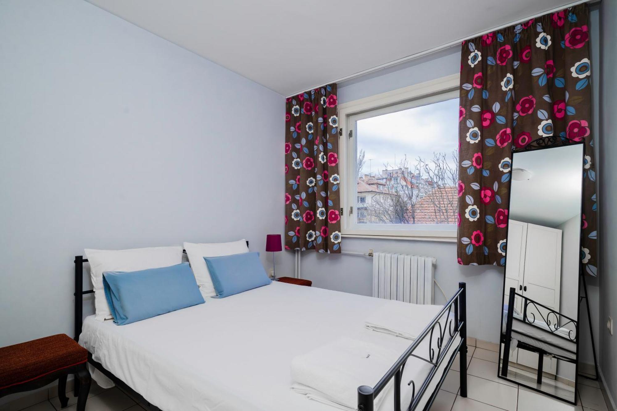 Colorful 2bd Next To Serdika Center By Flat Mаnager Apartment *